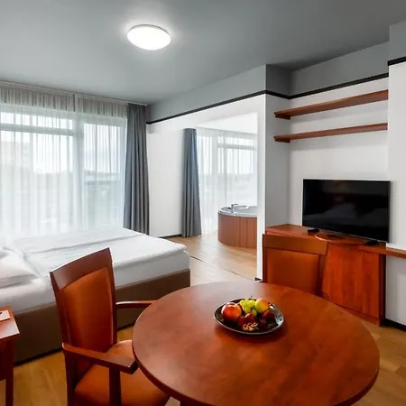 Hunguest - Ex Repce Es Repce Gold