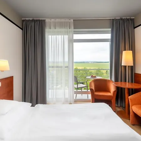 Hotel Hunguest - Ex Repce Es Repce Gold Bük