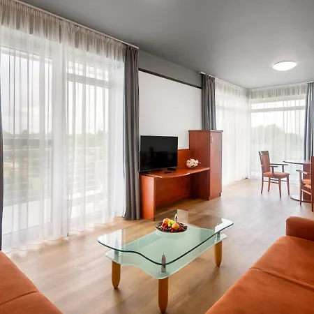 Hunguest - Ex Repce Es Repce Gold 4*