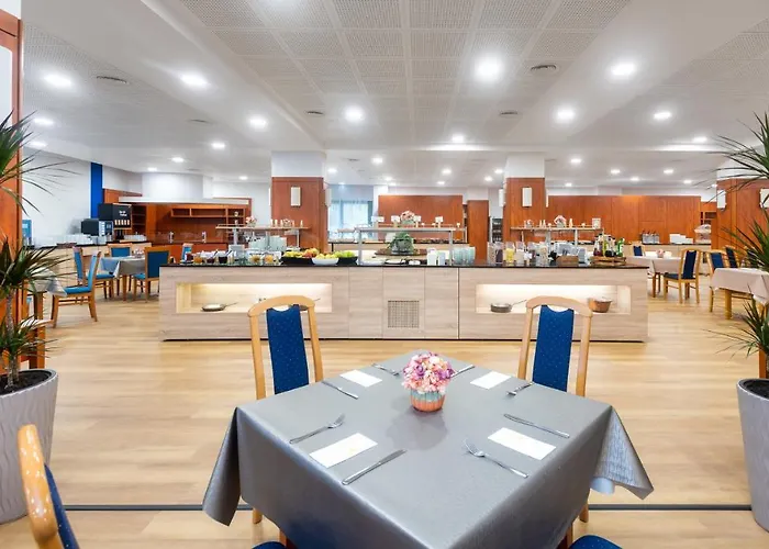 Hunguest - Ex Répce és Répce Gold Szálloda 4*