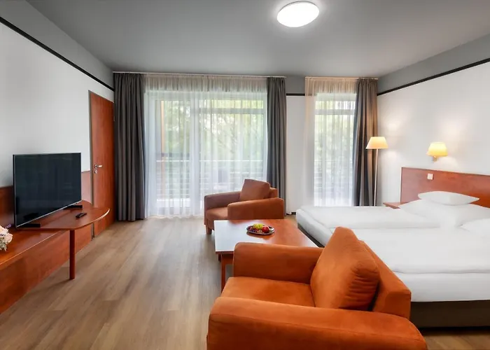 Hotel Hunguest - Ex Repce Es Repce Gold Bük